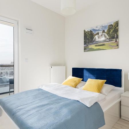 Wola Chic Blue Apartment ワルシャワ エクステリア 写真