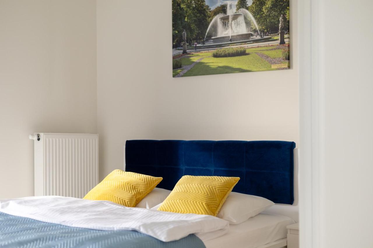 Wola Chic Blue Apartment ワルシャワ エクステリア 写真